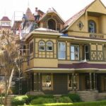 Front view of the Winchester Mystery House