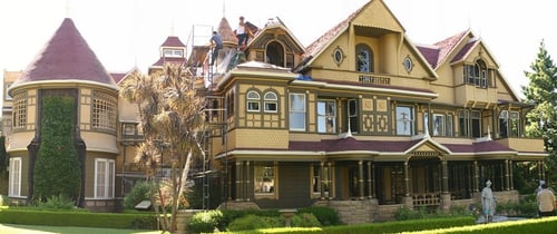 Front view of the Winchester Mystery House